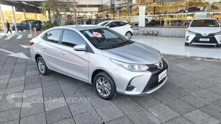 YARIS 1.5 16V FLEX SEDAN XS MULTIDRIVE
