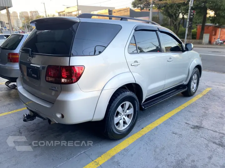 HILUX SW4 3.0 4X4 8V Turbo
