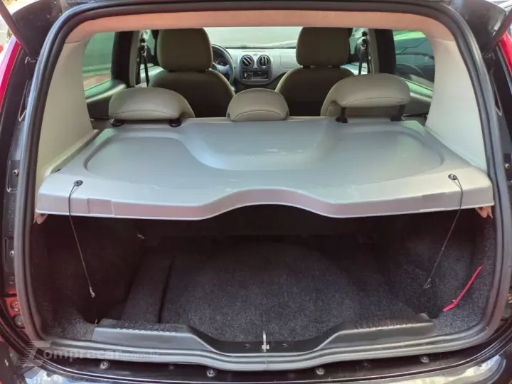 Palio ESSENCE 1.6 Flex 16V 5p