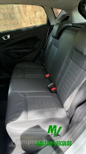 FIESTA 1.6 TITANIUM HATCH 16V FLEX 4P POWERSHIFT