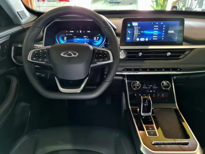 TIGGO 8 MAX DRIVE 1.6 TURBO AUT.