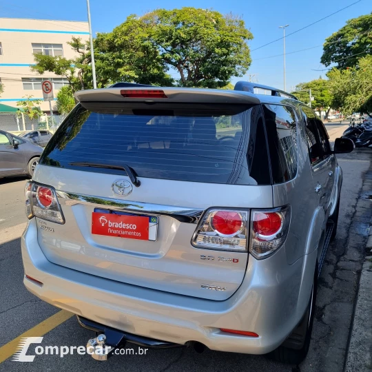 HILUX SW4 2.8 D-4d Turbo SRX 4X4