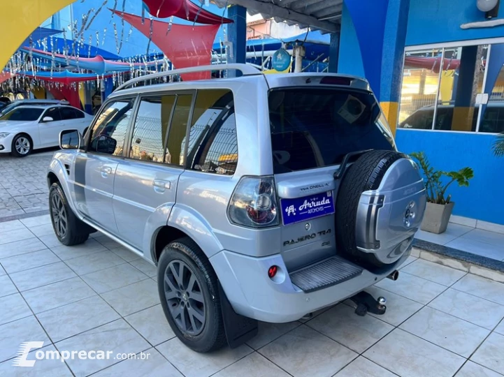 PAJERO TR4