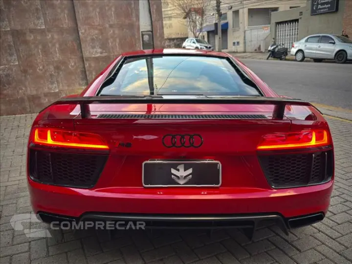 R8 5.2 FSI Coupe Plus Quattro V10 40V S Tronic