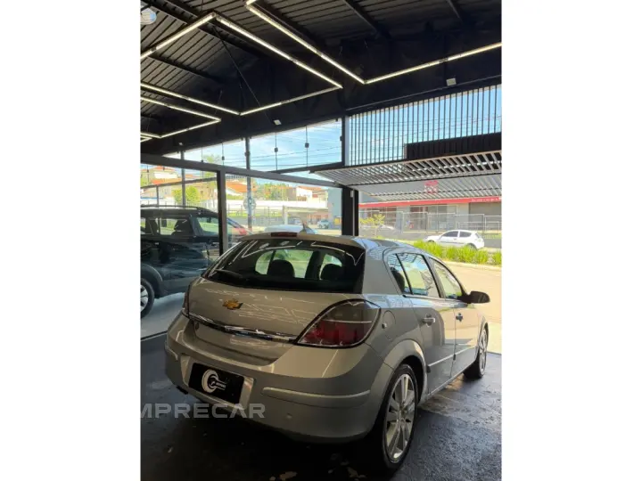 VECTRA 2.0 MPFI GT-X HATCH 8V FLEX 4P AUTOMÁTICO