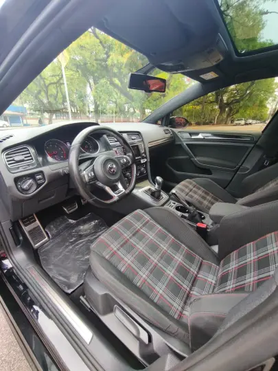 Golf 2.0 TSI GTI TURBO AUTOMÁTICO