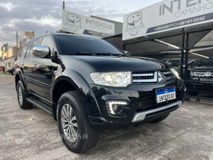PAJERO DAKAR 3.2 HPE 4X4 7 Lugares 16V Turbo Intercooler