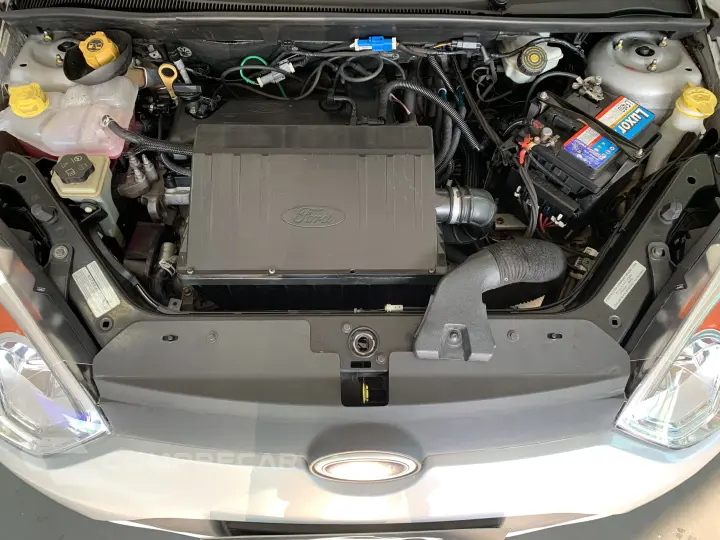 FIESTA 1.0 Rocam SE Sedan 8V