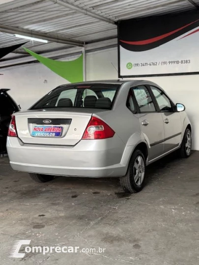 Fiesta Sed. Personnalité 1.0 8V 4p