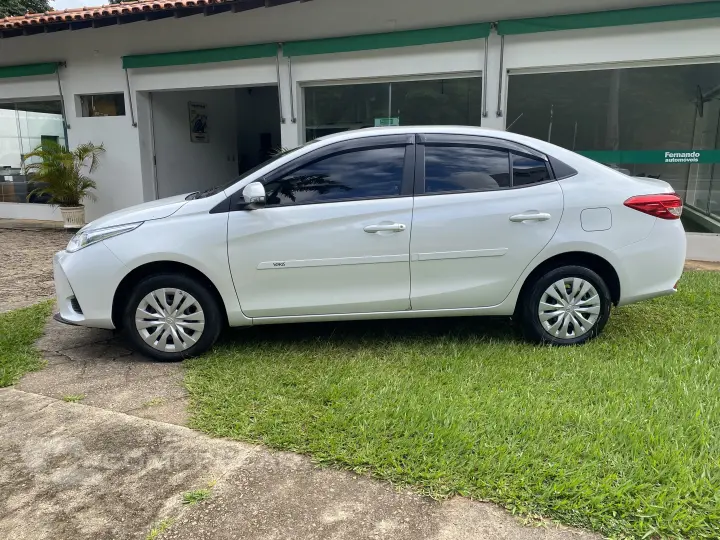 YARIS 1.5 16V Sedan XL