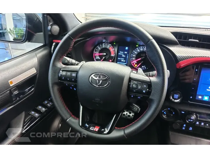 HILUX 2.8 D-4D TURBO DIESEL CD GR-S 4X4 AUTOMÁTICO