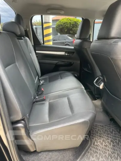 HILUX 2.8 D-4d Turbo CD SRX 4X4