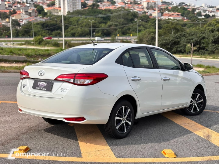 Yaris Sedan 1.5 XLS CVT (Flex)