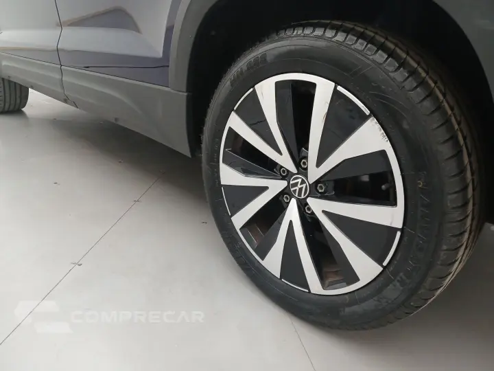 TAOS 1.4 250 TSI TOTAL FLEX HIGHLINE AUTOMÁTICO