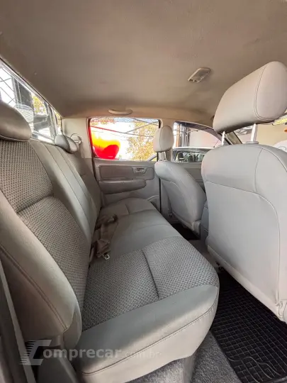 Hilux CD SR 4x2 2.7 16V/2.7 Flex Mec