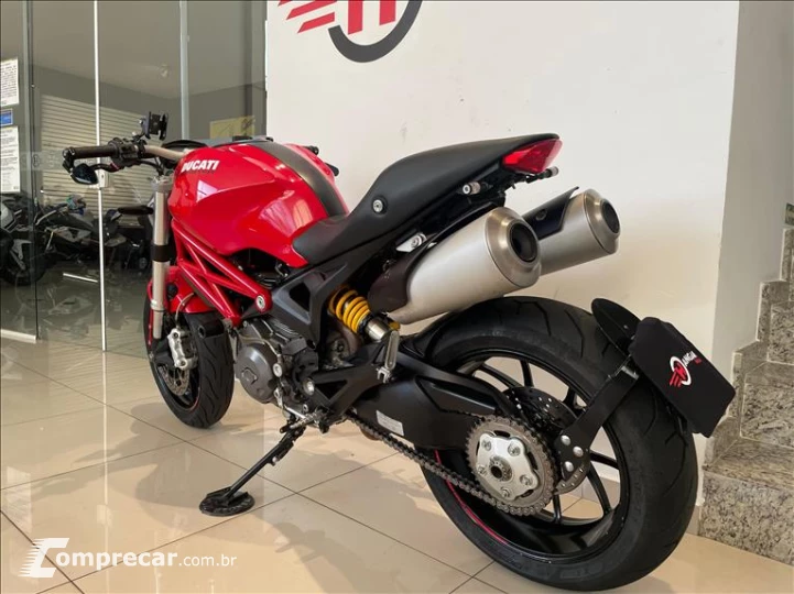 MONSTER 796