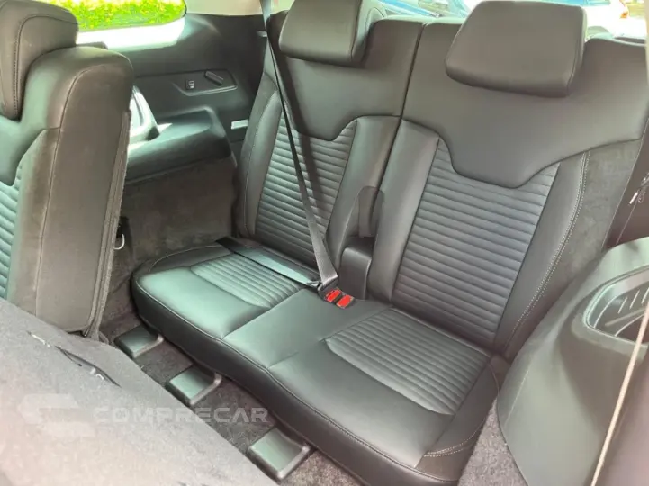 COMMANDER 1.3 T270 Turbo Limited