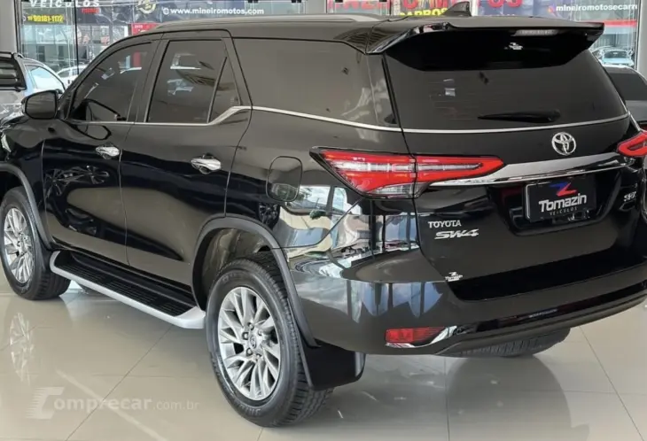 HILUX SW4 2.8 SRX 4X4 7 Lugares 16V Turbo Intercooler