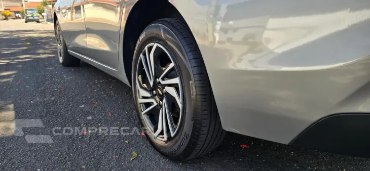 ONIX 1.0 Turbo Plus LT