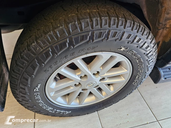 HILUX SW4 3.0 SRV 4X4 7 Lugares 16V Turbo Intercooler