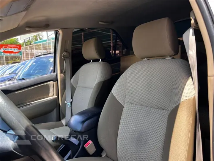 HILUX SW4 2.7 SR 4X2 16V