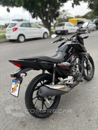 CG TITAN 160 40 anos