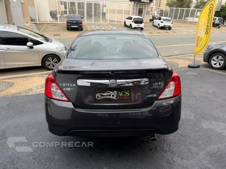 VERSA UNIQUE 1.6 16V FlexStart 4p Aut.