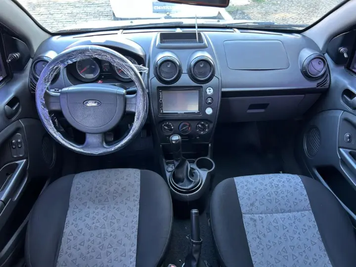 Fiesta Sedan 1.0 8V Flex 4p