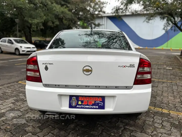 ASTRA 2.0 MPFI Advantage 8V