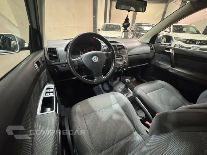 Polo Hatch 1.6 4P FLEX