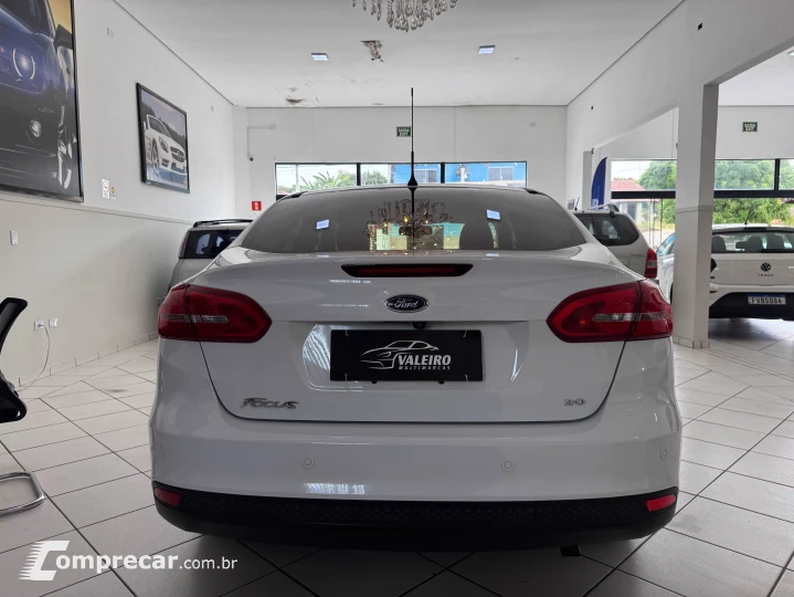 FOCUS 2.0 SE Plus Sedan 16V