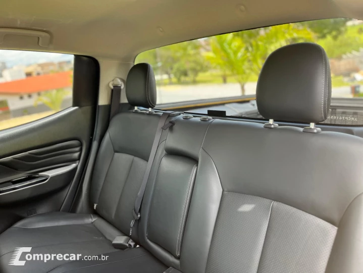 L200 TRITON 2.4 16V TURBO DIESEL SPORT SAVANA CD 4P 4X4 AUTO