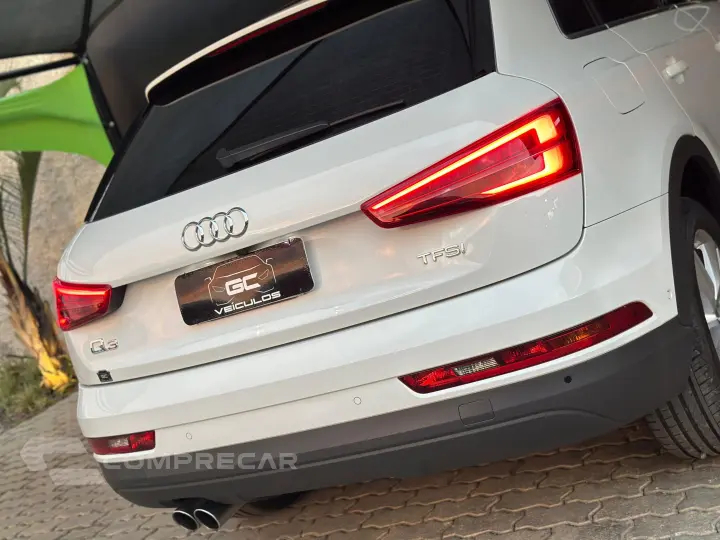 Q3 1.4 TFSI FLEX PRESTIGE PLUS S TRONIC