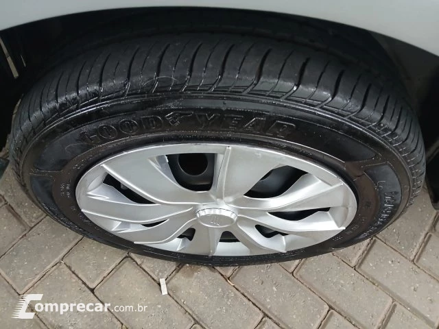 FIESTA HATCH - 1.0 MPI HATCH 8V 4P MANUAL