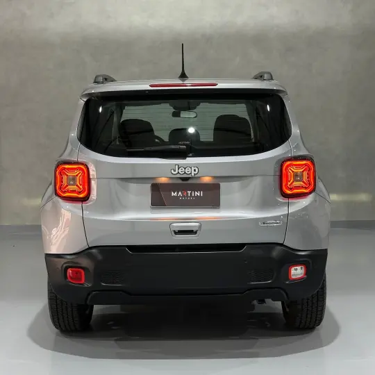 Renegade Longitude 1.8 4x2 Flex 16V Aut.