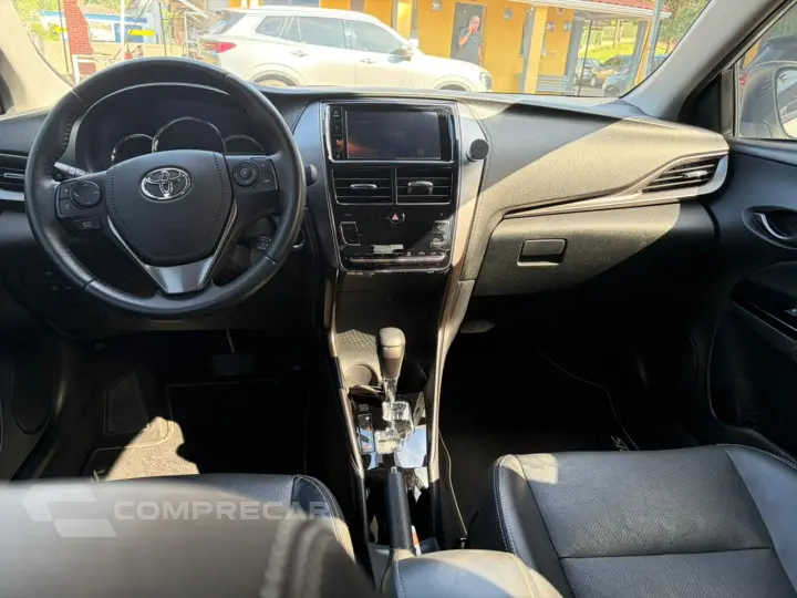 YARIS 1.5 16V Sedan XLS