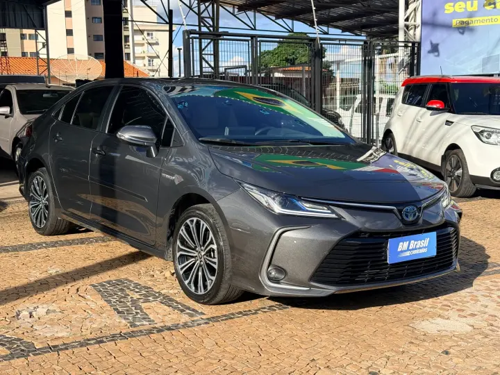 COROLLA 1.8 VVT-I Hybrid Altis Premium
