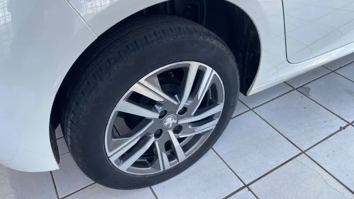 PEUGEOT 208 1.6 GRIFFE 16V