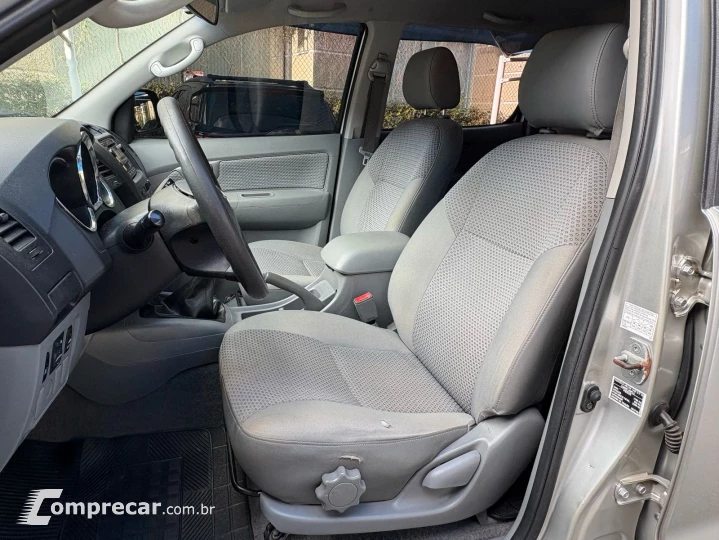 HILUX 2.7 VVT-I CD SR 4X2