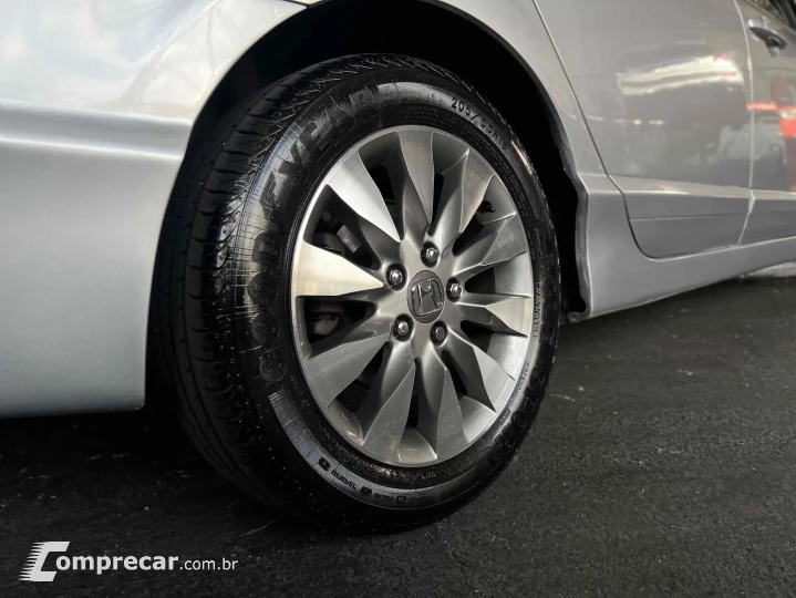 CIVIC 1.8 LXS 16V FLEX 4P AUTOMÁTICO