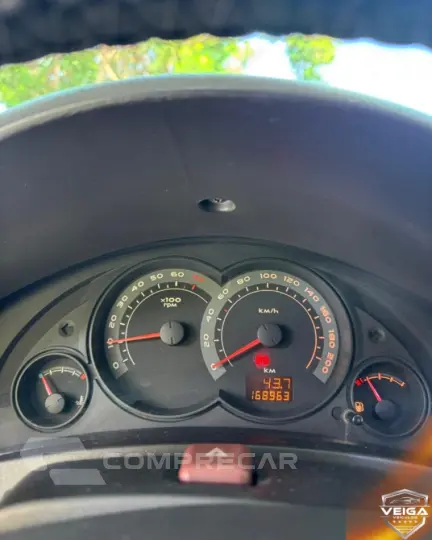 CELTA 1.0 MPFI Life 8V