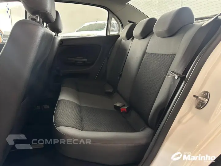 VOYAGE 1.0 12V MPI TOTALFLEX 4P MANUAL