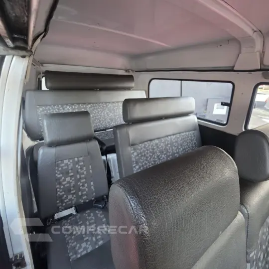 Kombi Lotação 1.6 MPi