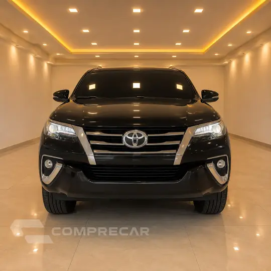 HILUX SW4 2.8 SRX 4X4 7 Lugares 16V Turbo Intercooler