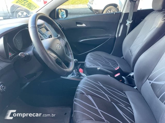 HB20 - 1.0 COMFORT PLUS 12V 4P MANUAL