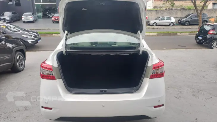 Nissan Sentra Unique 2.0 Flex Fuel 16V Aut.