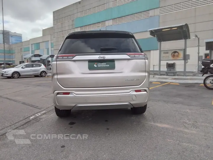 COMMANDER 1.3 T270 TURBO FLEX OVERLAND AT6