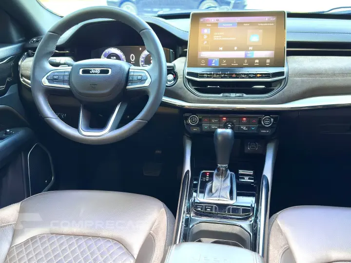 COMMANDER 1.3 T270 TURBO FLEX OVERLAND AT6