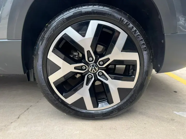 Taos 1.4 250 Tsi Total Flex Highline Automático