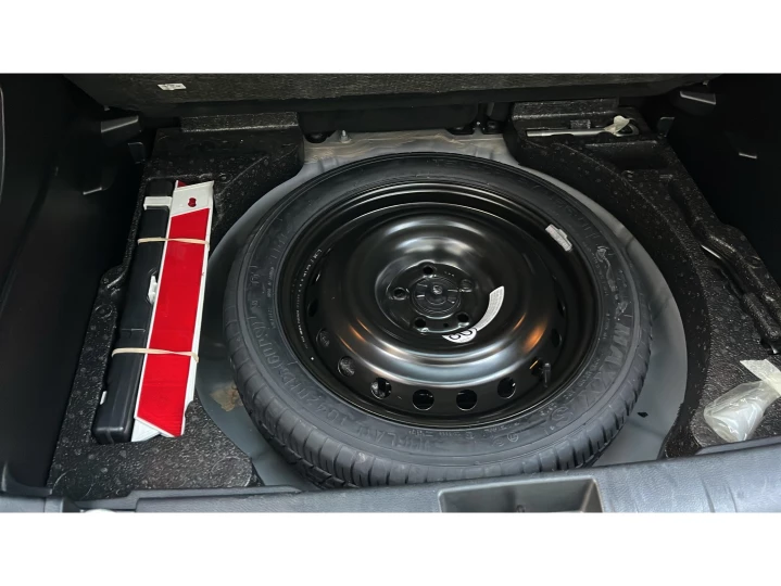 RENEGADE 1.8 16V FLEX LONGITUDE 4P AUTOMÁTICO